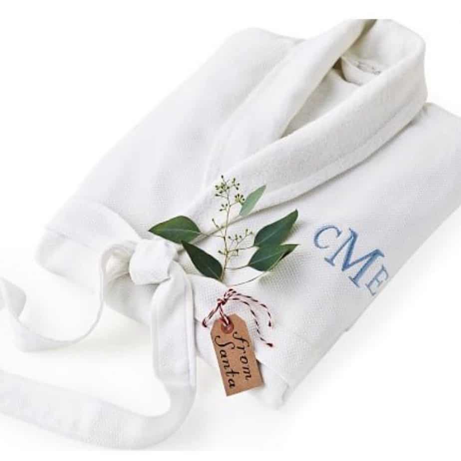 Last minute holiday gift ideas - personalised robe!