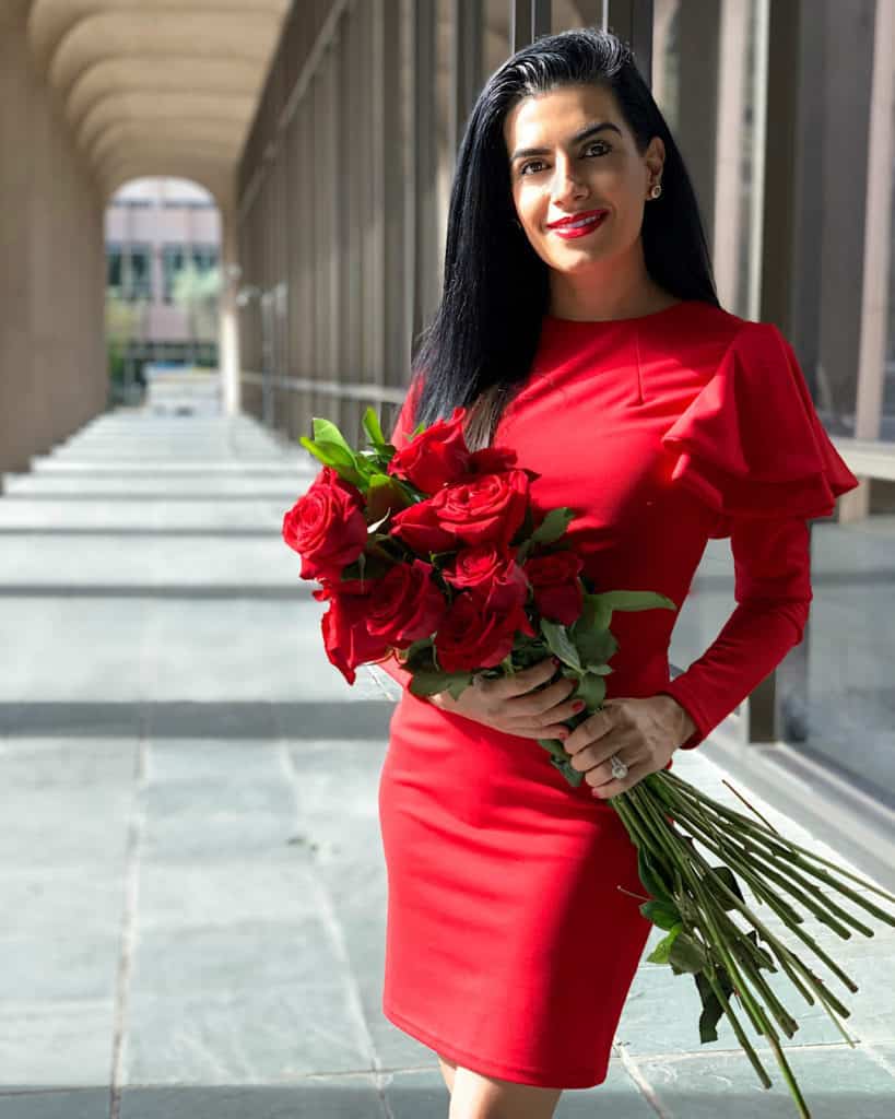 red Valentine's Day outfit with red roses