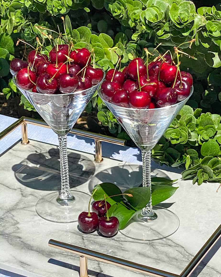 4 Delicious, Easy Summery Cherry Cocktail Recipes