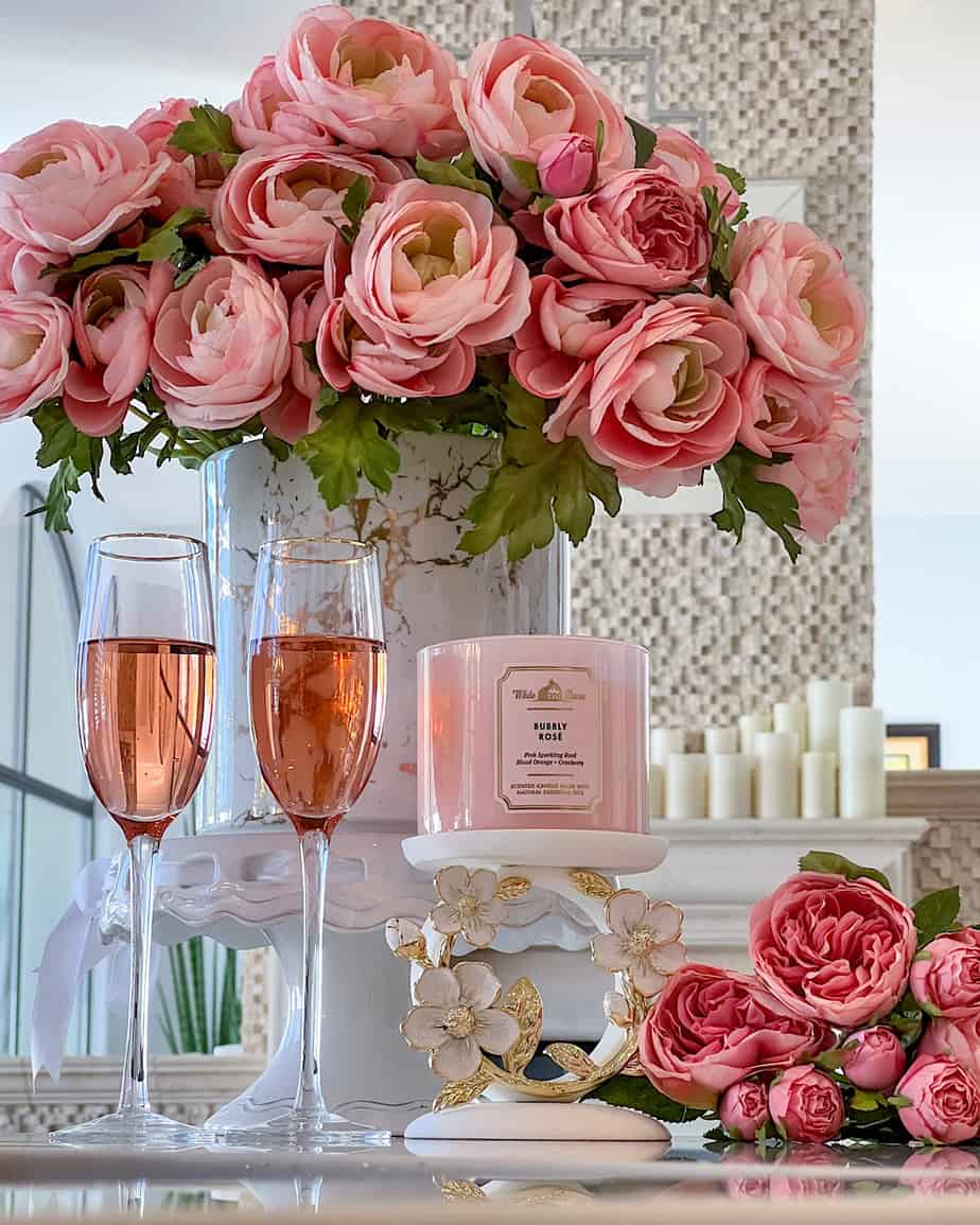 9 Elegant Valentine's Day Décor Tips for Your Table Display! – RB Italia  Blog