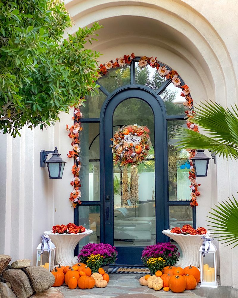 9 Easy Tips for Outdoor Decorating with Mums and Pumpkins