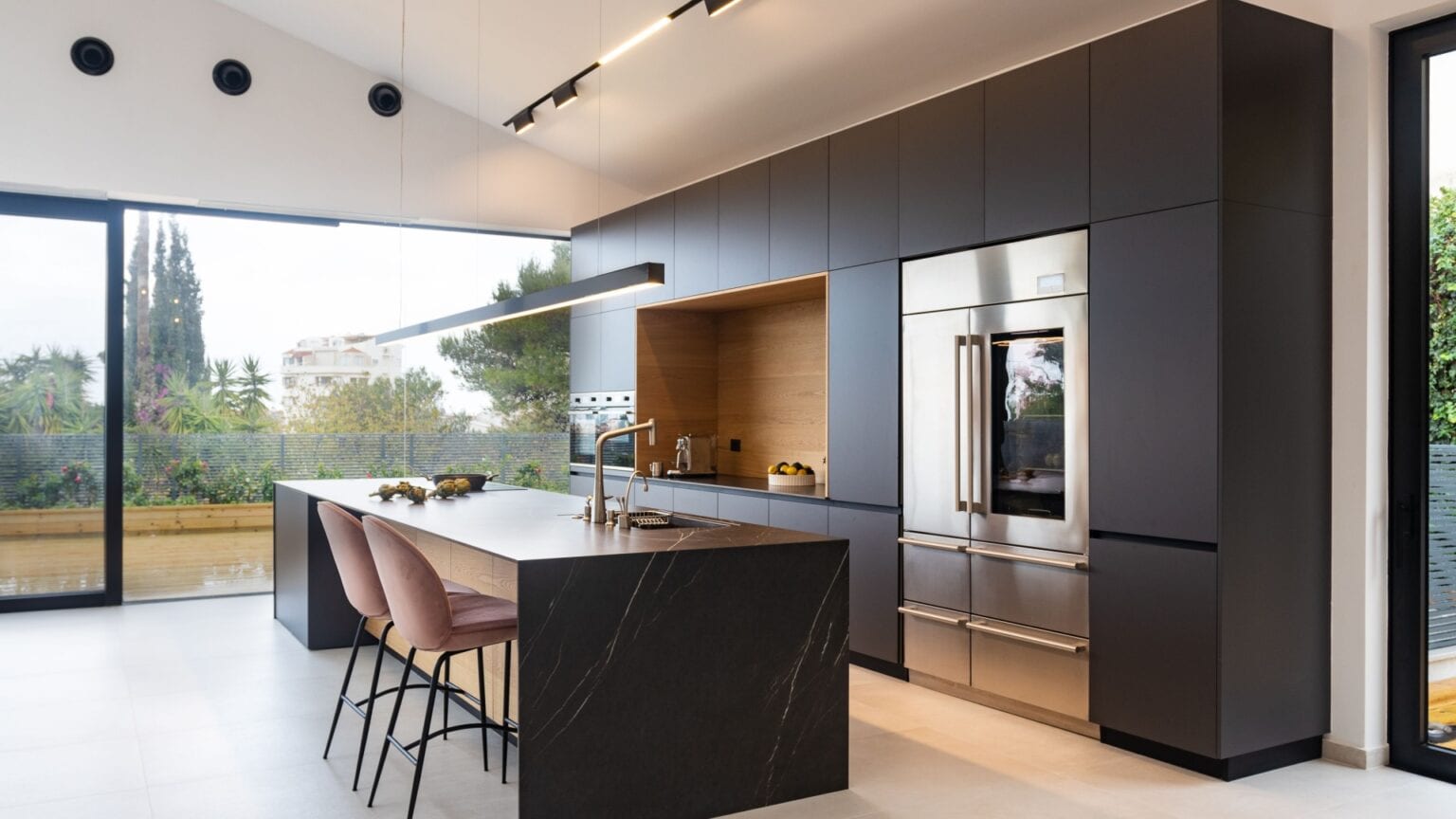 View of 17 Modern Cabinet Ideas That Will Instantly Upgrade Your Kitchen – RB ...