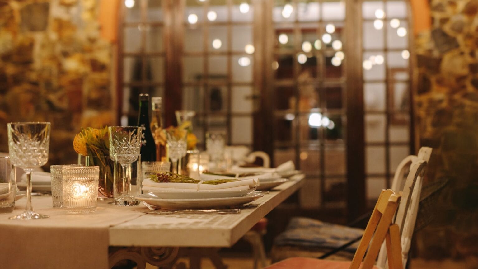 15 Ways Social Etiquette Has Changed Over the Years – RB Italia Blog