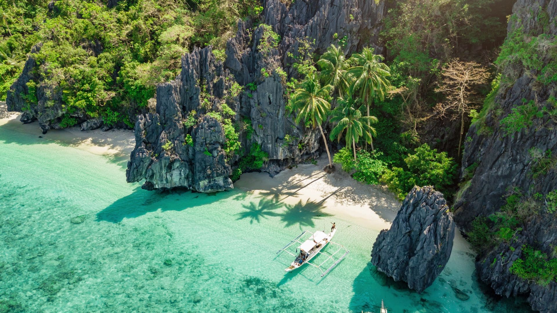 18 Breathtaking Beaches You’ll Want to Visit ASAP