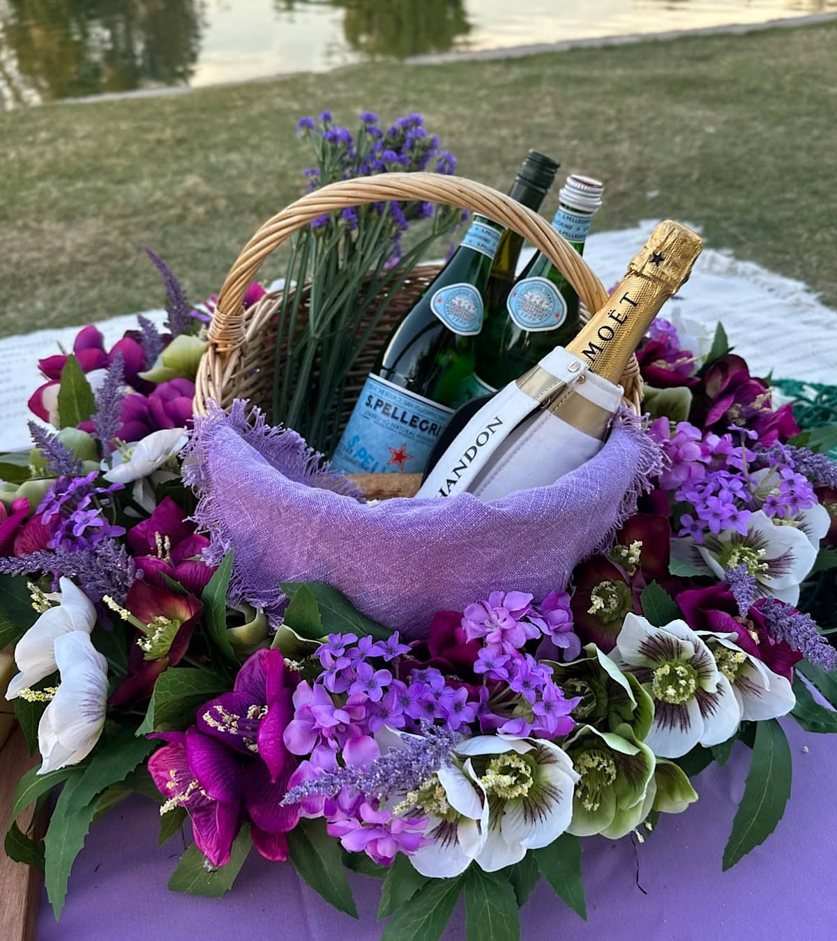 picnic table decor
