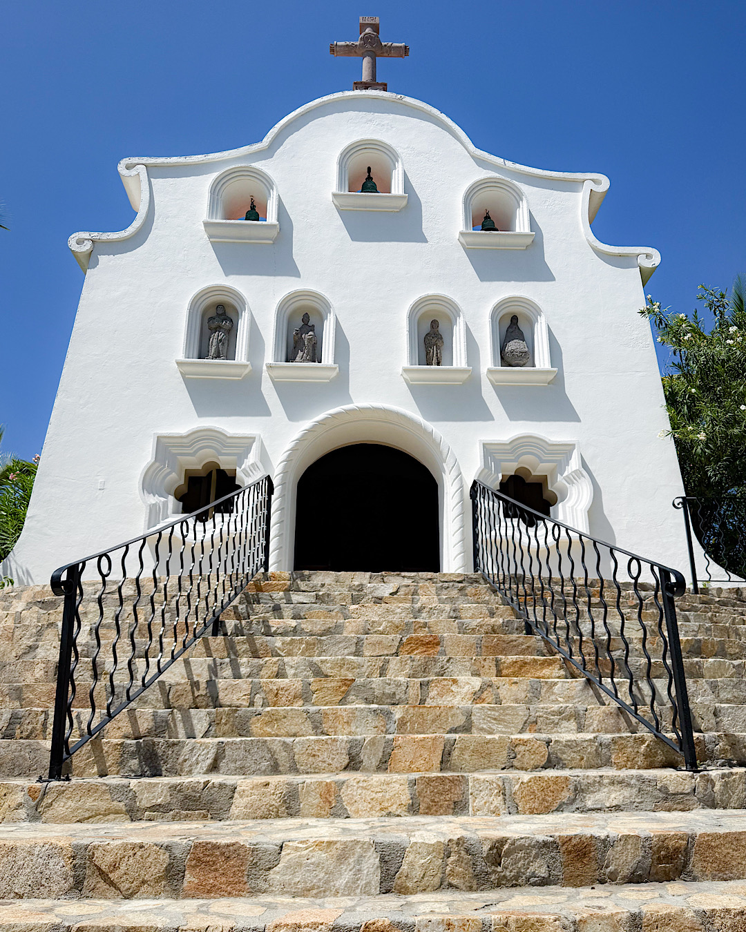 one-and-only-palmilla-chapel